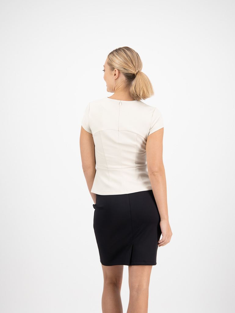 VMG3054-SP Akaroa Top 2 Butter-Fullbody-RAW-6_JPEG